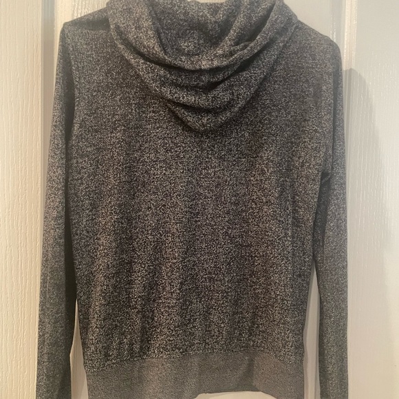 Heathered Black Zipup Hoodie ZUMIEZ - Picture 3 of 5